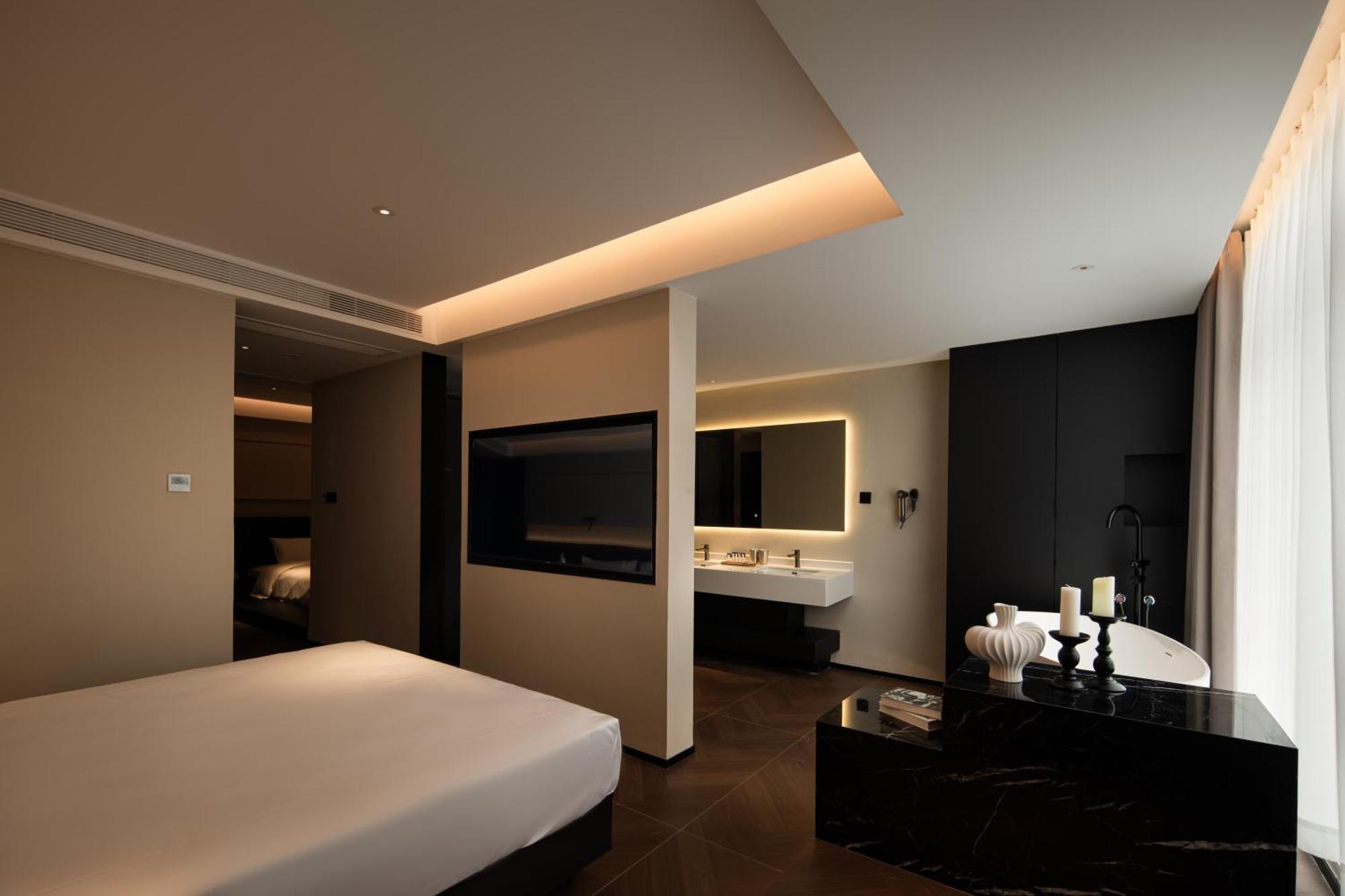 See You Soon At The Ritz Rose Summer Hotel Sanya Dış mekan fotoğraf